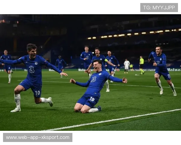 伯恩茅斯前场抢断形成射门